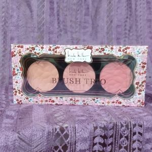 NWT Nicole Miller Vegan blush trio gift set